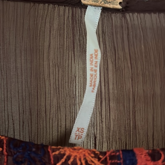 Free People Maroon embroidered top XS - Picture 4 of 4